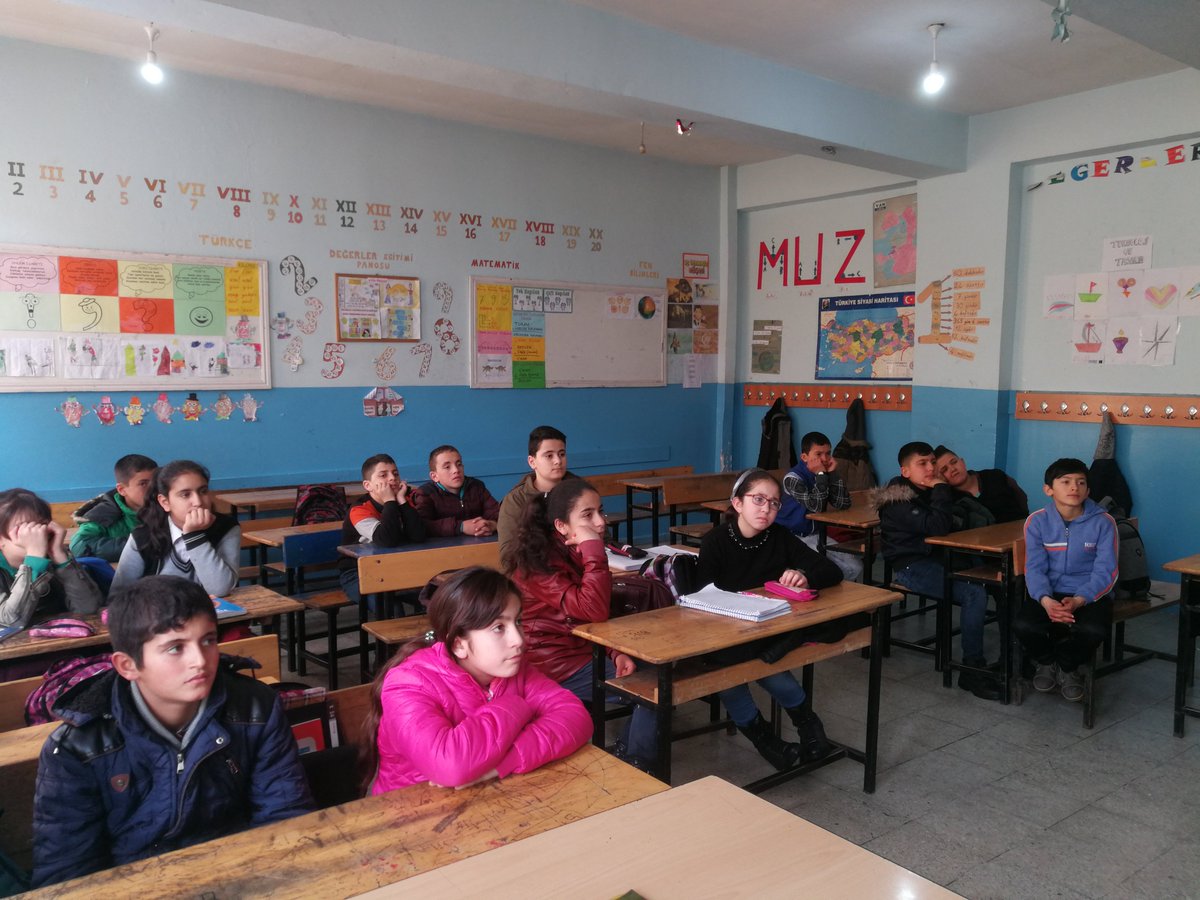 cldrnproje's tweet photo. Çaldıran Kaymakamlığı #KodlaÇaldıran projesi kapsamında okullarımızda gerçekleştirilen ortak etkinliklerimiz her kademede öğrencilerimize kodlama bilincini vermek amacıyla tüm hızıyla devam ediyor. FSM Orta Okulu
@ademcan1461 
@VanilMem 
@valibilmez 
@ziyaselcuk 
@DAKA_org_tr https://t.co/hRyQaTJM0K