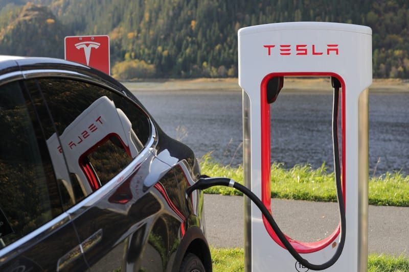 kthompsonaca's tweet photo. Did you know that if you buy an electric car through your company in 2020, you'll pay no company car tax at all? Seriously. Maybe it's time to buy an electric car... Check out all benefits for yourself. https://t.co/S3aQvPs0vZ https://t.co/EjrOanTPHL