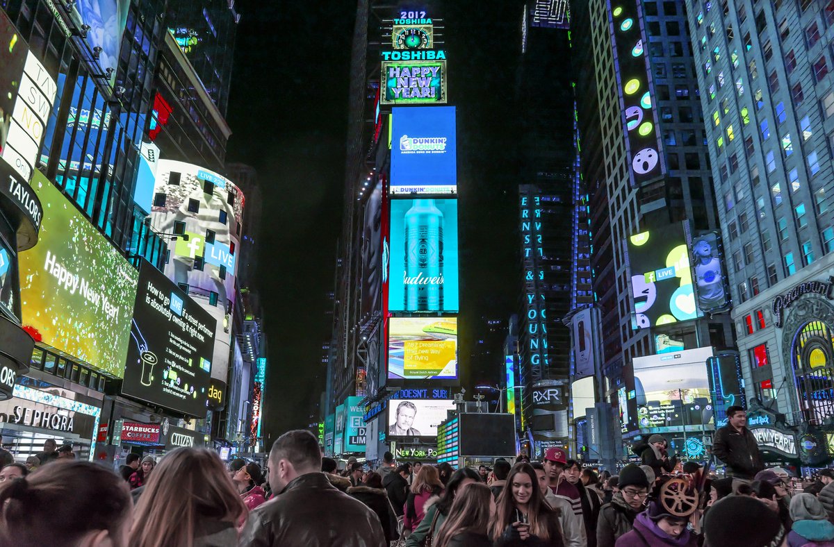 InstoreMg's tweet photo. En 2020, la #vidéo est plus impactante que jamais. 
Rdv sur notre blog pour découvrir son effet sur les comportements d'achat : https://t.co/GMsmz9L7Up https://t.co/DDc6QO9QSD