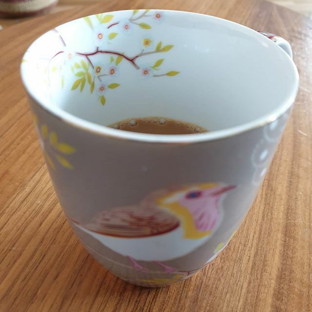 SofiaBroberger's tweet photo. After having spent the past few days knocked out by the flu it's nice being able to work from home today.
And I get to drink coffee from a pretty mug
#prettymug #workfromhome https://t.co/ZqKcB6Sjlz https://t.co/fFFGSltYV5