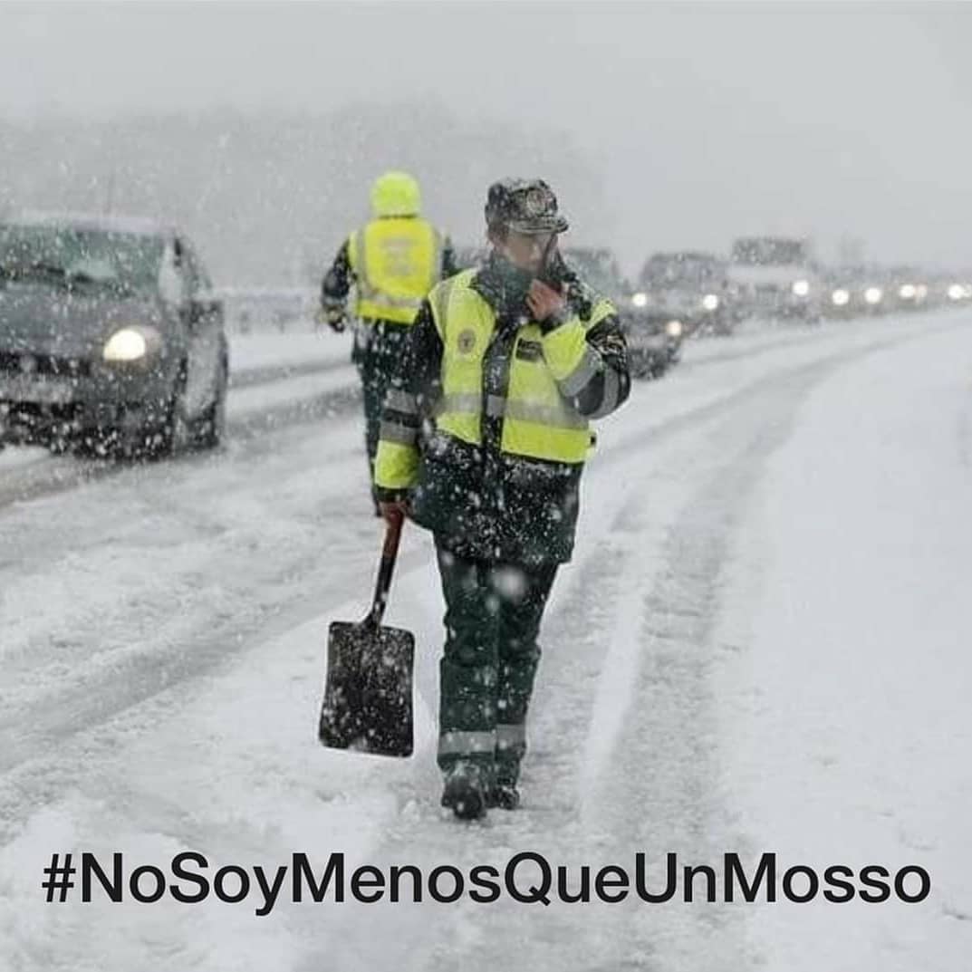 jusapolsevilla's tweet photo. 🚨 RÁPIDO CORRE 🚨

Quedan pocas plazas para el 2º🚌🚌 de Sevilla a Madrid.   En 24horas vamos a llenar dos autobuses.  

Son sólo 5€, si has leído bien.
Contacata con tu delegado de @jusapol @jucilnacional @JupolNacional y no te quedes en casa 💪🏻

#EquiparacionYa
#ILPJusapol https://t.co/tXjVhi4CvD