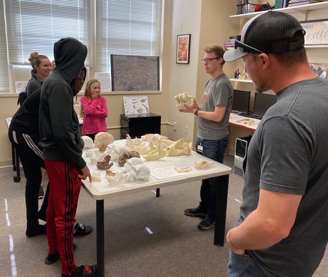 AnatomyMizzou's tweet photo. For more pictures of our Open House check out the album in Facebook. https://t.co/39Jh2PKlXn. Thanks to @AnatomyGrads @pdavidpolly. @mumedicine @Mizzou @NSF and #COMO friends for helping make it happen! https://t.co/SG4Nq4grh1