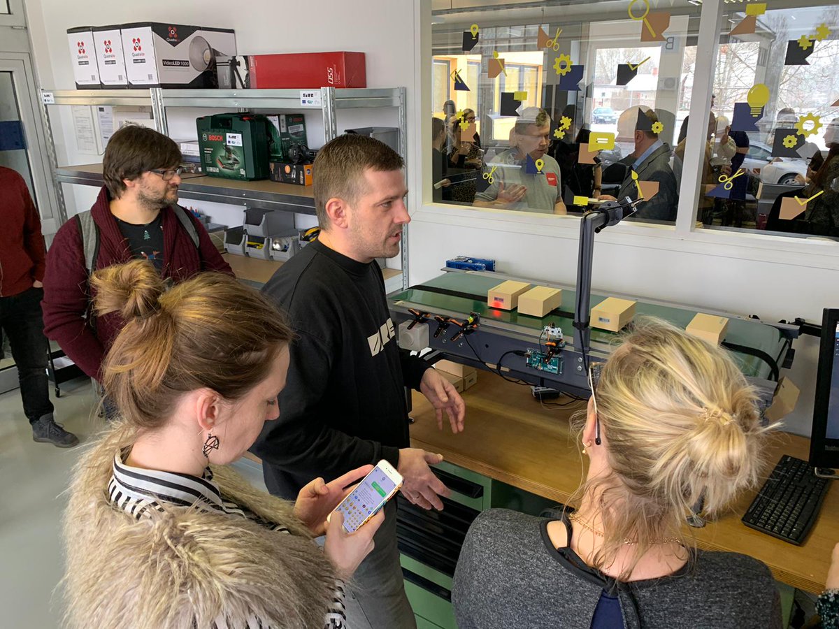 LRZinas's tweet photo. Valmierā koprades darbnīcā uzņēmēji var testēt jaunu produktu izveidi ar modernām iekārtām (Foto: Gunta Matisone/Latvijas Radio) https://t.co/Rmb4sUOUx5 https://t.co/MqPG5TWtpa