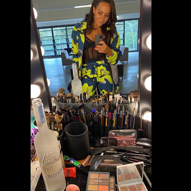 Just the essentials at the Opening Ceremony for the Women’s T20 World Cup 🏏 🍸 So good to see so many young women and future leaders in the crowd 😍✨
@BelvedereVodkaau
#BelvedereVodka ift.tt/3coJkfW