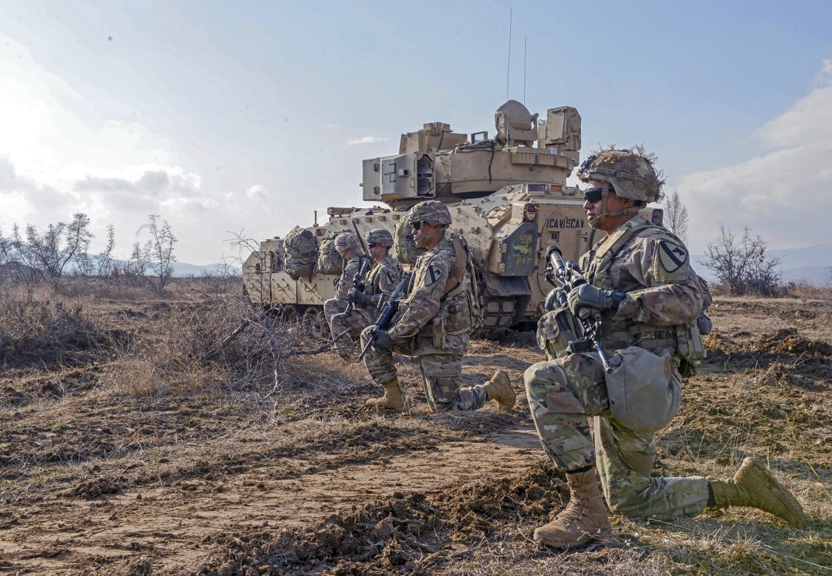 U S Army We Hold The Line Photo By Staff Sgt Noshoba Davis 1stcavalrydiv Ready2fight Bestofthebest