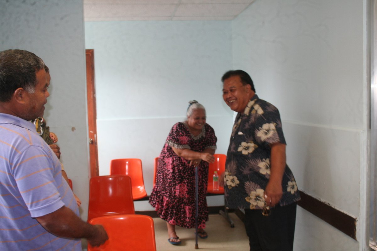 PNIGov's tweet photo. On 28 February 2020, Governor Reed B. Oliver paid a surprise visit to Pohnpei State Hospital.  He met with the Acting Director Marcelle Gallen, staff and patients as he visited the outpatient area, inpatient wards and emergency waiting room #Enginkehlap https://t.co/MEBxDGOuMP