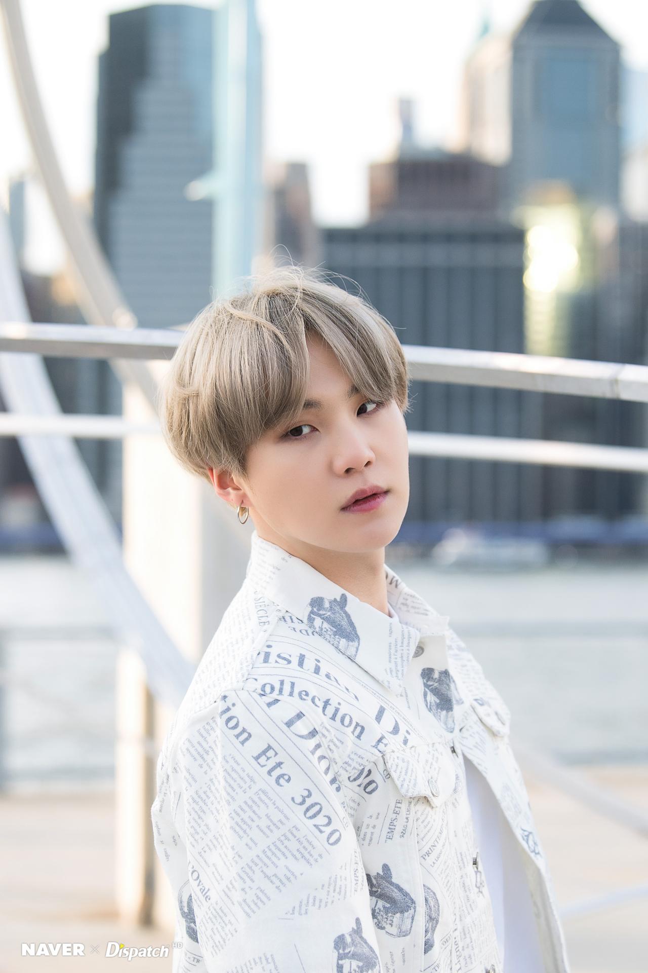 BTS National⁷ on Twitter: "[Naver x Dispatch] BTS SUGA at New York #BTS  #방탄소년단 @BTS_twt (https://t.co/1dSzuh6uXM)… "