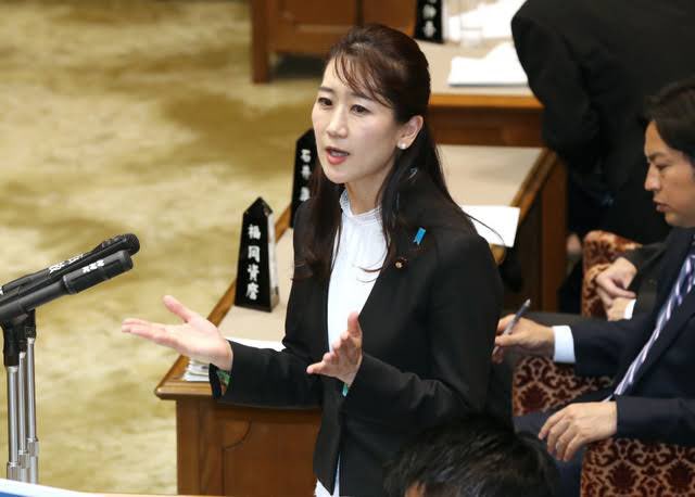 松川 るい 参議院 夫