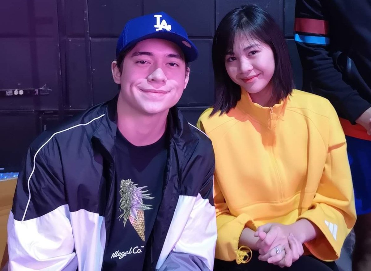 dawallflower_'s tweet photo. For @serenitybyjan_ @blancheespaces 😂 from a facebook friend na cnrop ko sa photo 😂 ASAP yesterday. https://t.co/wfgUv8WhB0