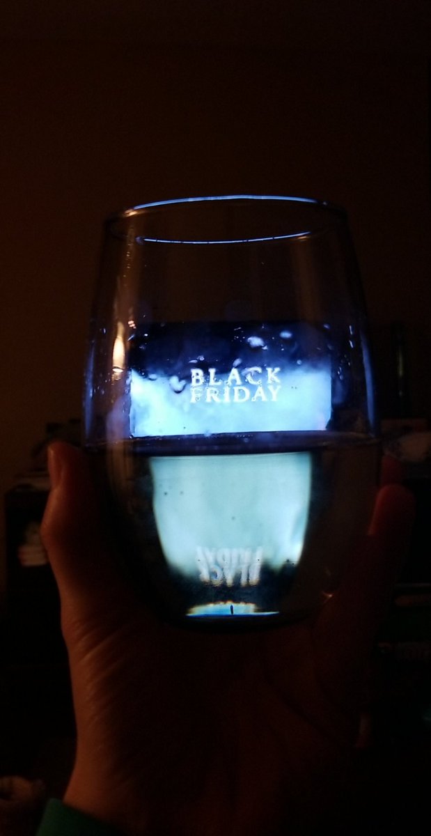 bemorechill01's tweet photo. It's musical and wine night! Let's return to Hatchetfield 💛  #BlackFridayMusical #starkid https://t.co/yhQRqTiX3y