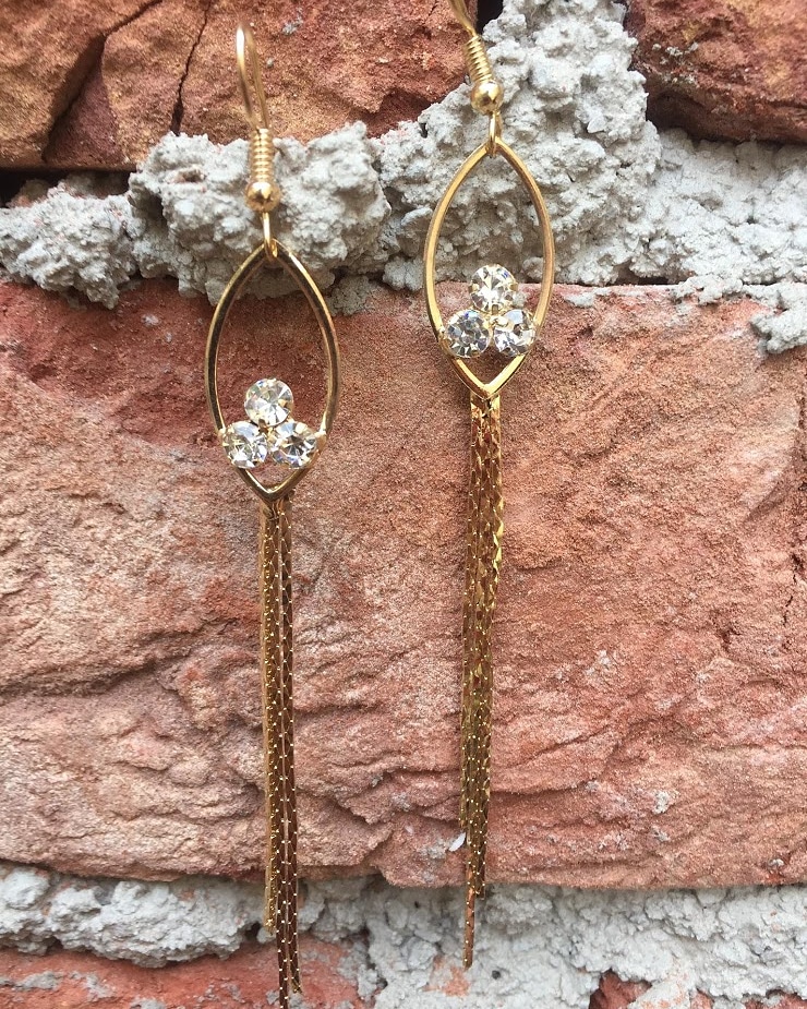 zellowcart's tweet photo. Chain earrings sold ...

#earrings #jewelry #handmade #fashion #accessories #jewellery #necklace #handmadejewelry #style #silver #rings #earringsoftheday #bracelets #love #gold #bracelet #onlineshopping #necklaces #ring #jewels #bangles #jewelrydesigner #indianjewellery #bhfyp https://t.co/PoxDzYvYKQ
