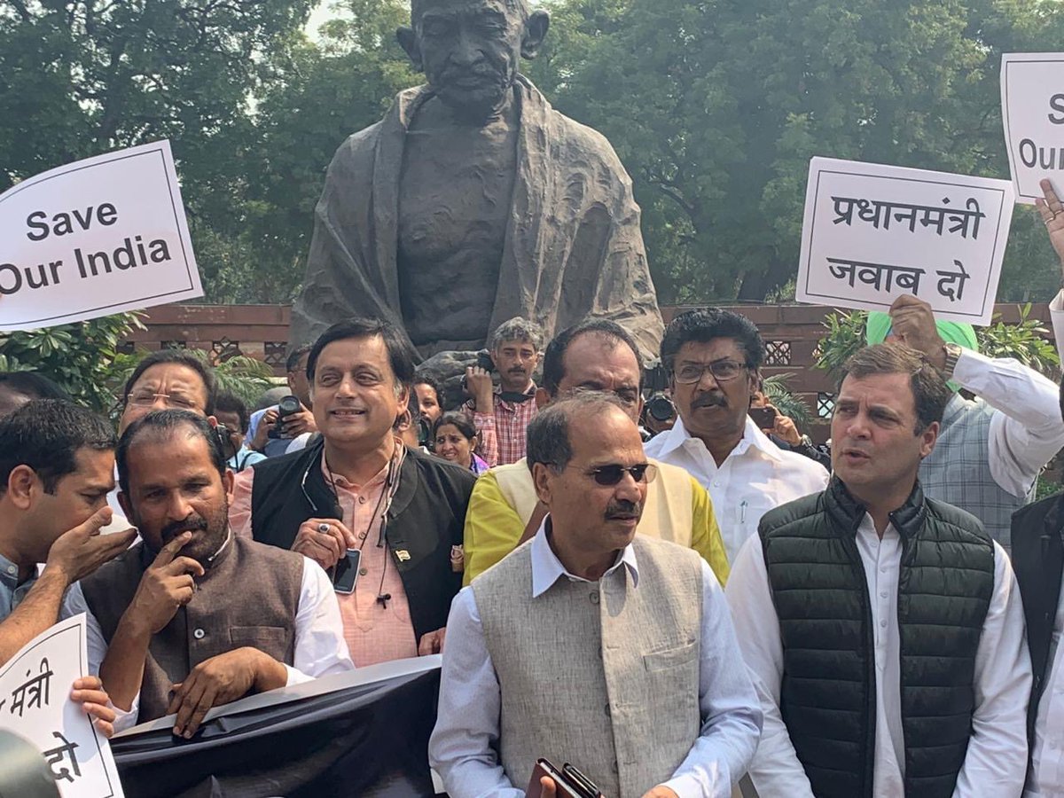 After LS was adjourned upon the death of a sitting member, MPs of ⁦<a href="/INCIndia/">Congress</a>⁩ protested before Mahatma Gandhi’s statue about the deaths of 56 innocents in Northeast Delhi. We demand N end to the politics of hatred &amp; the resignation of the Home Minister for failing his duty.