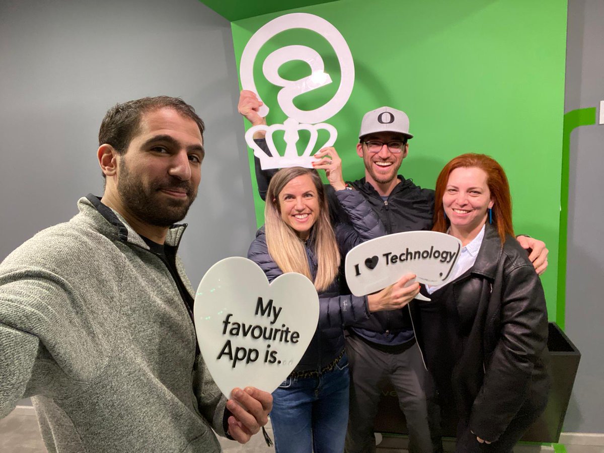 AStrutin's tweet photo. Lovely ADE meet up in Haifa.  Getting to visit @lime_su and see her inspiring space with @Shahar99 and @ryanstrutin as well as share in ideas.  Love that wherever we are in the world we have ADE family! #AppleEDUchat @AppleEDU #everyonecancreate https://t.co/C2NmZuce2L