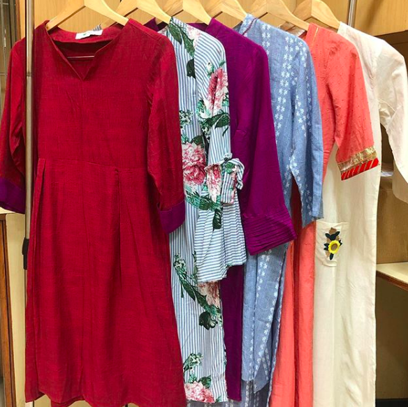 TrunkCloset's tweet photo. Get your Holi outfit sorted with Closet Trunk Holi Trunk for just ₹1,699/-
2 Indian Kurtis and 1 Earring in a single trunk!
Use Code: HAPPYHOLI https://t.co/nbl8BnW16r