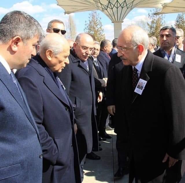 UlviYonter's tweet photo. Dünyaya tek bir duruş yeter... https://t.co/NZj5W5eHHl