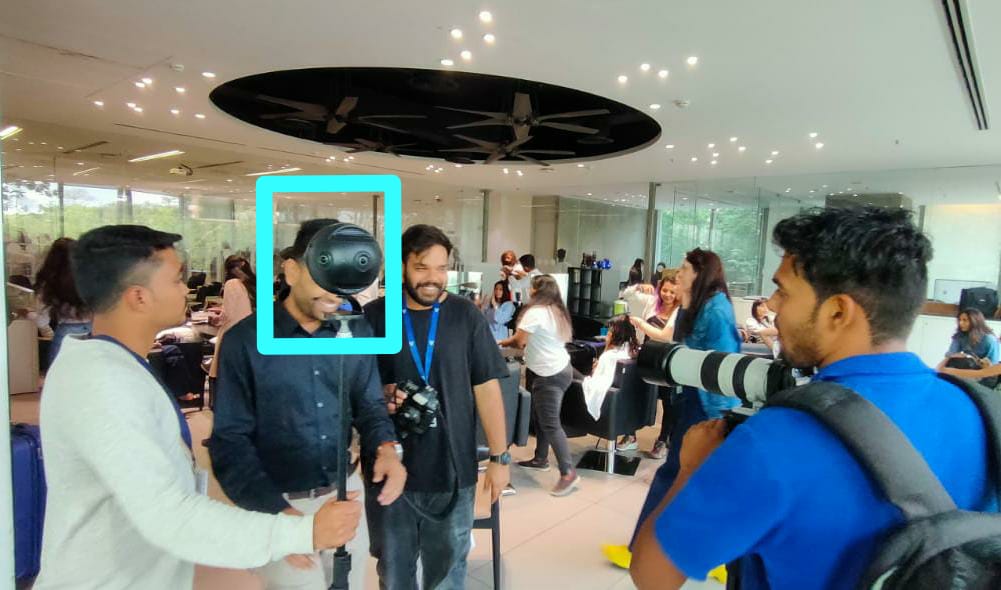 ACCORDEQUIPS's tweet photo. The Insta360 Pro has eyes sharper then Sherlock Holmes. It misses nothing. Shooting 360 VR at an event.
To check our 360 VR Video production packages,
Click on: https://t.co/6u5hPr3lcr or
Call: 8080805915
#AccordEquips #Insta360 #videoproduction #mumbai #videopackage #production https://t.co/wIEkdFvz0o