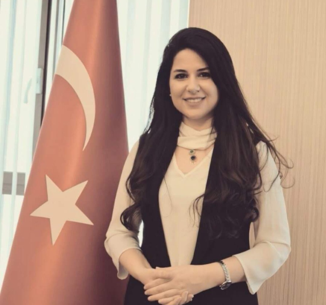 Cengizatll's tweet photo. Değerli Akademisyen Arkadaşım Doç.Dr Zeynep Müjde Sakar Cumhurbaşkanlığı Ekonomi Politikaları Kurulu Üyeliğine atanmıştır. Kendisini tebrik eder yeni görevinin Ülkemize, Milletimize ve Devletimize hayırlı olmasını dilerim. @RTErdogan @_cevdetyilmaz @zeynepsakar2013 @_fatihsahin https://t.co/jq368V7xEV