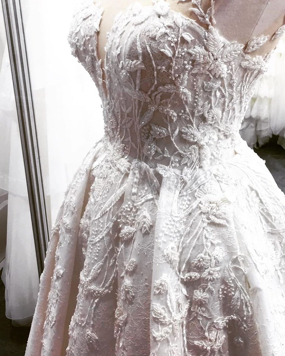 sinemmardicom's tweet photo. #weddingdress #gelinlik #gelinlikmodelleri #bride #bridal #bridetobe #gelin #düğün #lace #dantelligelinlik #ifweddingfashionizmir #ifwedding #izmir #alsancak #özeldikim #izmir #alsancak #modaevi #hautecouture #sinemmardi https://t.co/zohAC9ShwG