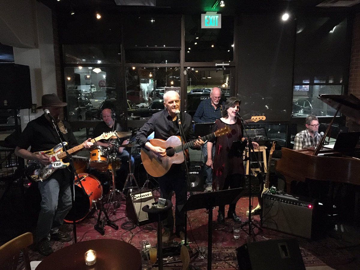 markoblinger1's tweet photo. THANK YOU!!! Thanks again for coming out to Caffe Sole last nite! It was so wonderful to see so many familar faces and meet a lot of new ones! Thanks Suter for having us (and sitting in - YOU ROCK!) . New EP coming soon! #singersongwriter #Pop #Folk https://t.co/a8bQnhRaHI