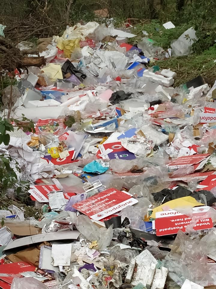 HimachalW's tweet photo. #SwachhBharat in Making
150 to 200 meters towards BCS from #Khalini in #ShimlaCity a large amount waste dumped into jungle. #Garbage include office folders of #Vodafone, sim cards, Vodafone marketing flex etc. complained a local.
#HimachalPradesh #Shimla #Pollution #Plastic https://t.co/MA1eVsr8ms