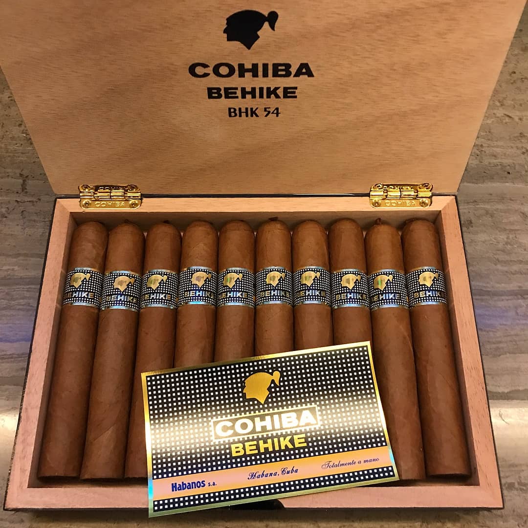 Full box of Cohiba 54 available.  Inbox for price..📦

#cigar #cigars #cigarlife #cigaraficionado #botl #cigarporn #sotl #cigarsociety #cigaroftheday #cigarlover #cigarsmoker #cigarsnob #cigarlifestyle #cigarworld #habanos #cigarboss #nowsmoking #cigarphotography #smoke