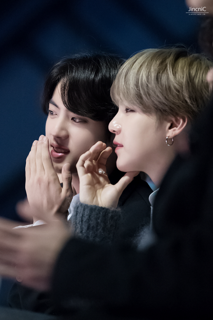 진크닉 tweet media