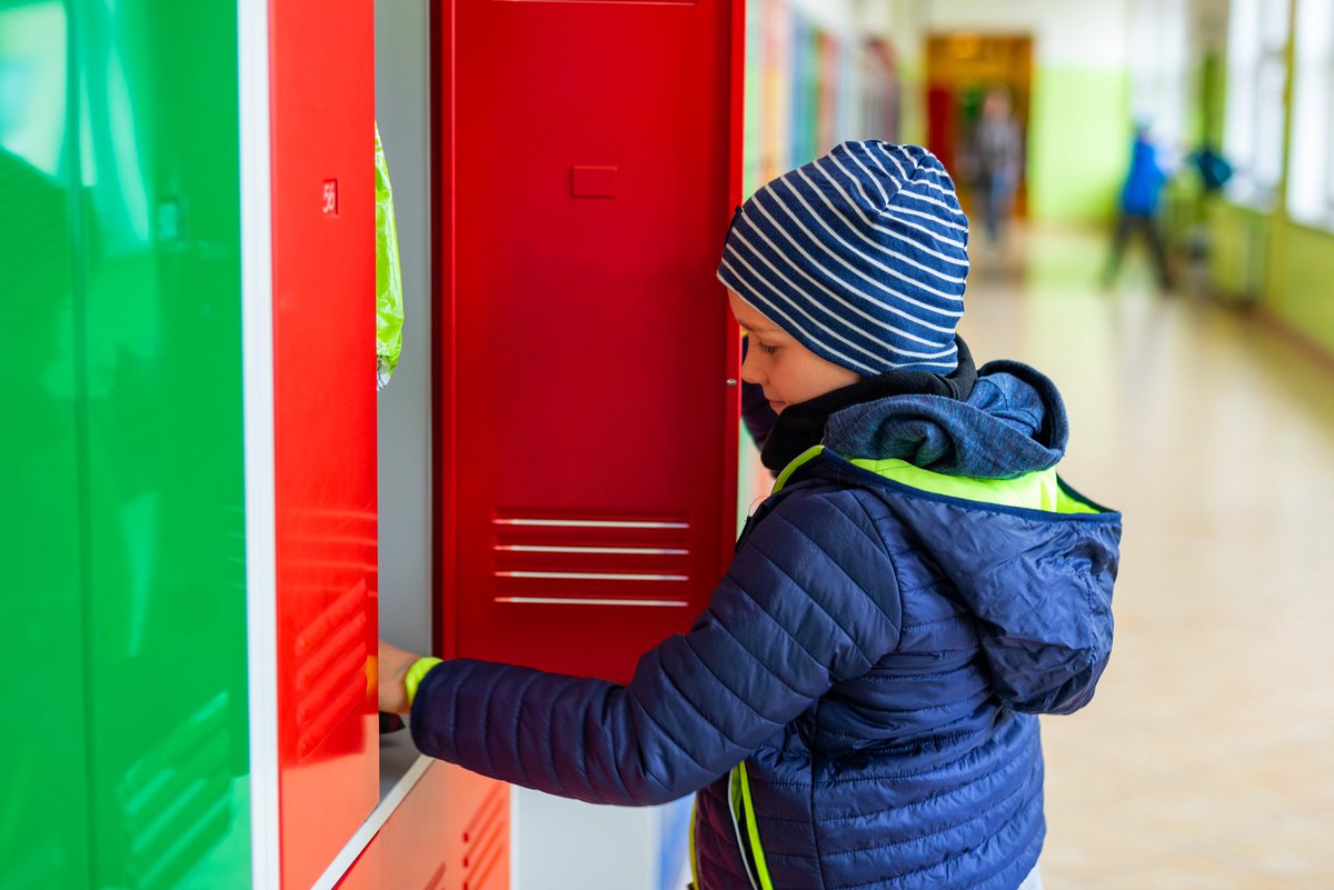 Kaybolan anahtarlar ya da kırılan kilitler desek aklımıza ilk olarak okul dolapları ve yurtlar gelir. Kilitleri değiştirmek yerine, tek bir sistemden tüm dolapları yönetmek ister misiniz? @Kavram_Okullari <a href="/finalokullari/">Final Okulları</a> <a href="/tedkolejliler/">TED Ankara Kolejliler Spor Kulübü</a> <a href="/TFL1964/">TevfikFikretOkulları</a> <a href="/sinavkolej/">Sınav Koleji</a> <a href="/odtugelistirme/">ODTÜ Geliştirme Vakfı Okulları</a>