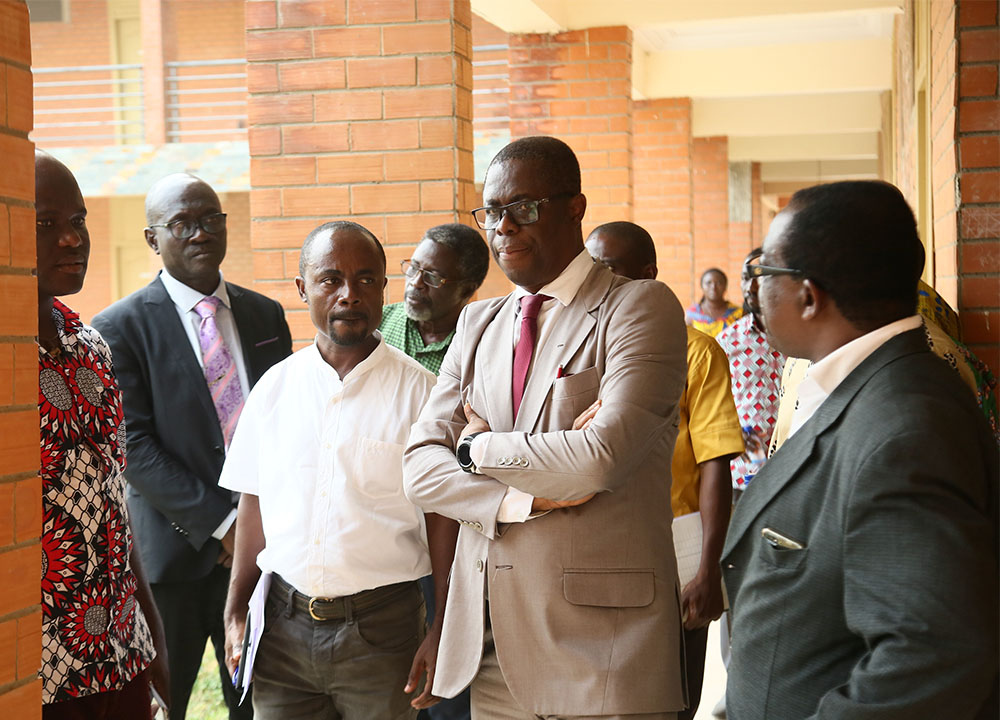 UCCGH_Official's tweet photo. UCC to Make Nduom School of Business and Technology a Satellite Campus in the 2020/2021 Academic Year. #UCC #CapeVars #UniversityofCompetitiveChoice #uccnews
More at... https://t.co/NAlXDD3pug https://t.co/rOTSs52Npe