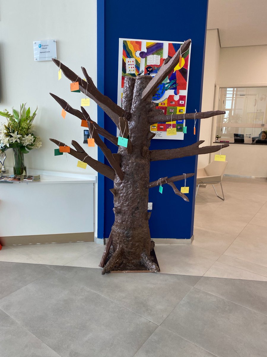 ReptonADMusic's tweet photo. Reading Tree @ReptonADFry . What is your favorite book?
#ReptonADreads #languagesweek #Reptonreads https://t.co/ag61nVifzL