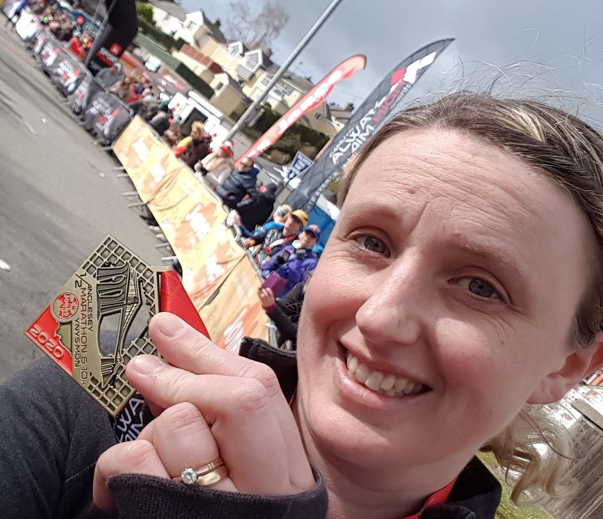 PhysioMon's tweet photo. Yesterday I achieved a massive goal completing the Anglesey Half Marathon - my 1st one! @aahevents did a great job despite #StormJorge being uninvited (thanks for that extra hill though 😉)
We have 10% off appointments on #anglesey this week for any runners who took part🏃♂️🏃♀️ 👍 https://t.co/YEVzwMruEN