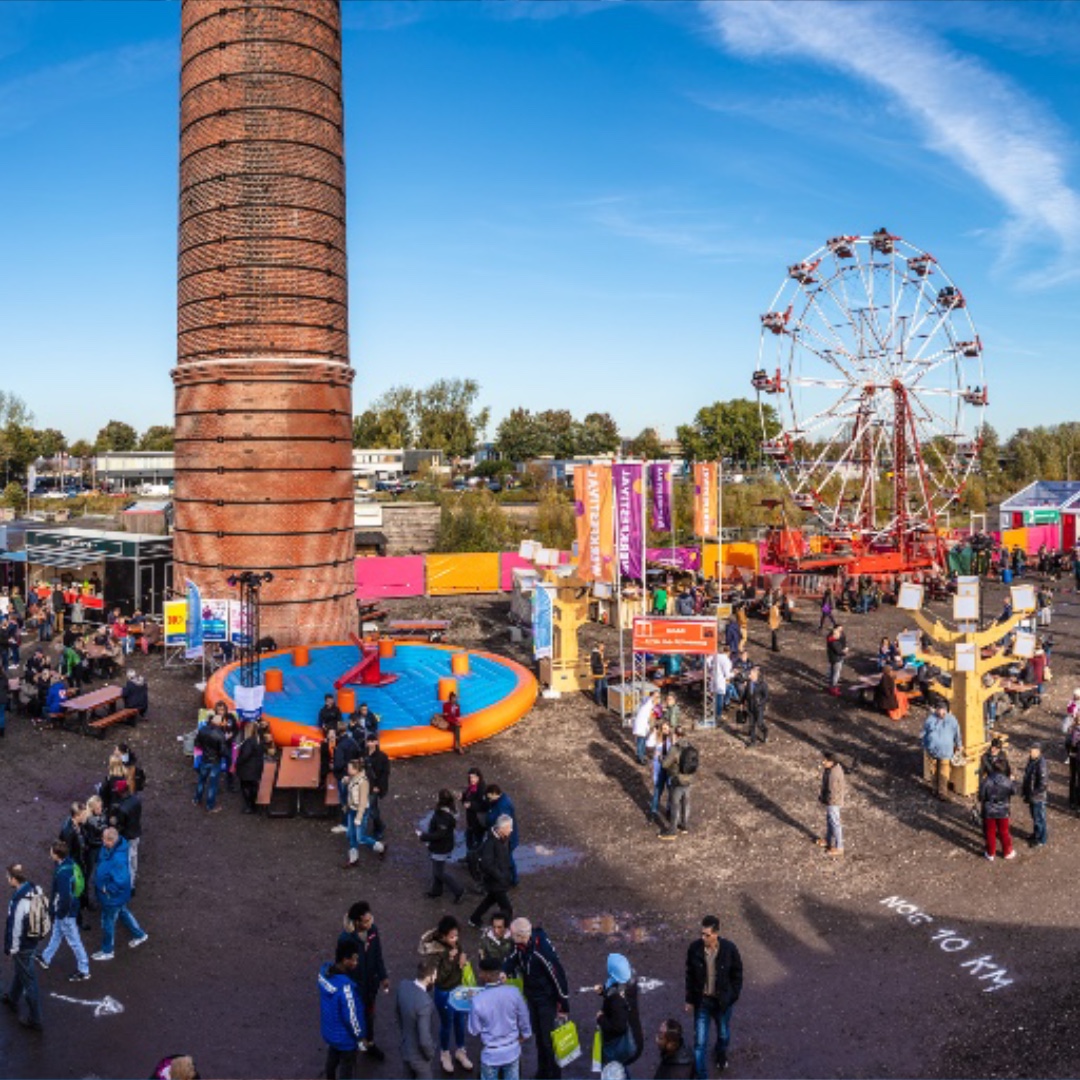 Voor het Werkfestival bouwen we het Suikerterrein weer om tot een groots, inspirerend en dynamisch festivalterrein. Verwacht dezelfde energie, maar wel een andere inrichting, want we gaan voor deze editie in 2020 voor de absolute 2.0 ervaring. 
werkfestival.nl