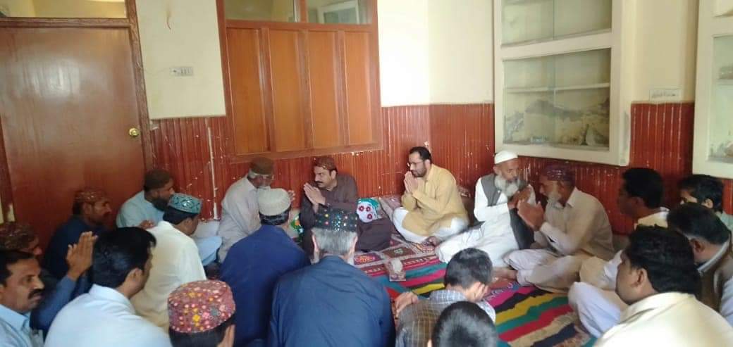 asadmalik117's tweet photo. Provincial Minister of  live stock and fishres department Mr  Abdul Bari Khan Patafi today apologized for the death of Asghar Dhar's father in Mirpur Mathelo Gul Colony.
@AbdulBariPitafi
@WazeerDayoPPP
@AqrabaFatima 
@BBhuttoZardari
@BakhtawarBZ
@MuradAliShahPPP
02 03 2020 https://t.co/fkZfKxlnxH