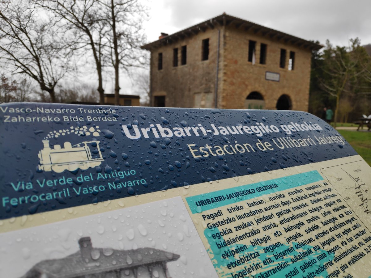 radio_vitoria's tweet photo. 🛤️ La antigua subcentral #Rotalde se sube a la #bici de la #Vía #Verde del #Vasco #Navarro
🚲 #Junta #Administrativa de #Adana #Donemiliaga #Cuadrilla de #Lautada
📸 #Herrian @AcoaAke https://t.co/xPDgwgGEhf