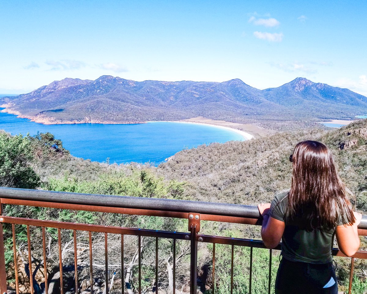 lettersfromcaro's tweet photo. Okay, hi there! Haven’t posted in a while, but here’s some fresh blue vibes to lighten up your #mondayblues  in @tasmania 
Come say hello on my Instagram!
https://t.co/HsSWXMaasl

#tasmania #Australia #beautifuldestinations #travelphotography #solotravel https://t.co/XxAsw0ruh5