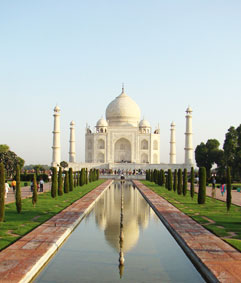 Ercotravels's tweet photo. Showcasing a different side of India, the Golden Triangle tour is designed for anyone with a desire to witness the country like never before... https://t.co/bgt8frfxdl
#goldentriangle #goldentriangletour #delhitour #agratour #jaipurtour #goldentriangletours #indiatours https://t.co/yACsvGHOio
