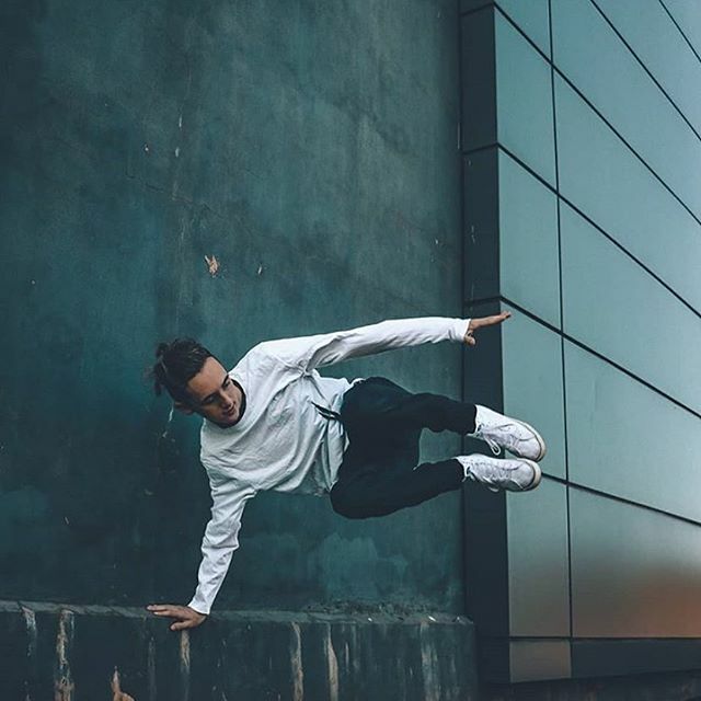 sugardanceco's tweet photo. A big hip hip hooray to @connor.lumsden 🎈

Happy birthday Connor! You are such a joy to have at the studio and to have in our lives:) you are always the first to jump up and help out and we appreciate you so much! 
#birthday #sugardanceco #sugardance… https://t.co/GQ9vmqGEsA https://t.co/VuIW9qvyHL