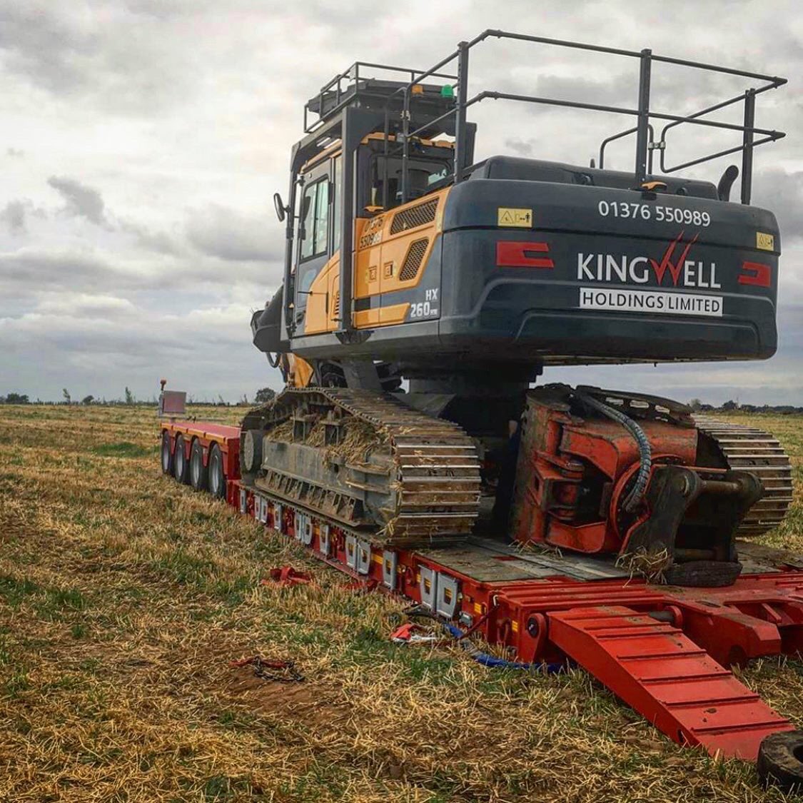molson_group's tweet photo. Great to see @kingwellholdingsltd and their Molson Equipment supplied Hyundai HX260HW in action. 

For more information, pricing and availability on @HyundaiCEE High Walkers - get in touch today.

#hyundaice #highwalker #forestry #molsonequipment #molsongroup #digger #kingwell https://t.co/jz9XX41mNB