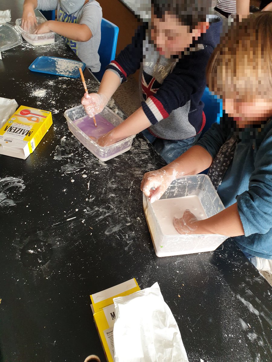 LaSalleInma's tweet image. Pillamos á rapazada de 2° en #Arts coas mans na masa... Que estarán a facer? Próximamente... #Imaxina #Inmaxina #SomosLaSalle