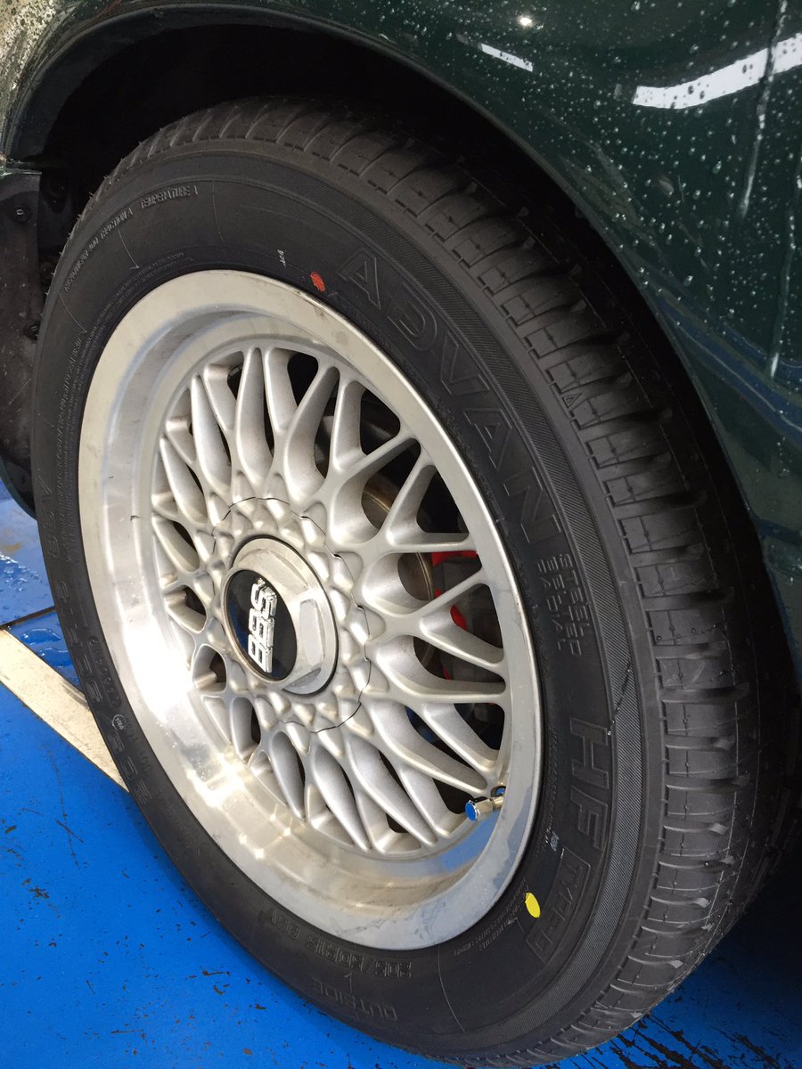 タイヤガーデン南大沢店 Sur Twitter ネオクラッシック な名車に Advan Hf Type Dを装着させて頂きました s のメッシュとサイドウォールの感じがピッタリですね 雨の中ありがとうございました タイヤガーデン 八王子 南大沢 ネオクラ Advan