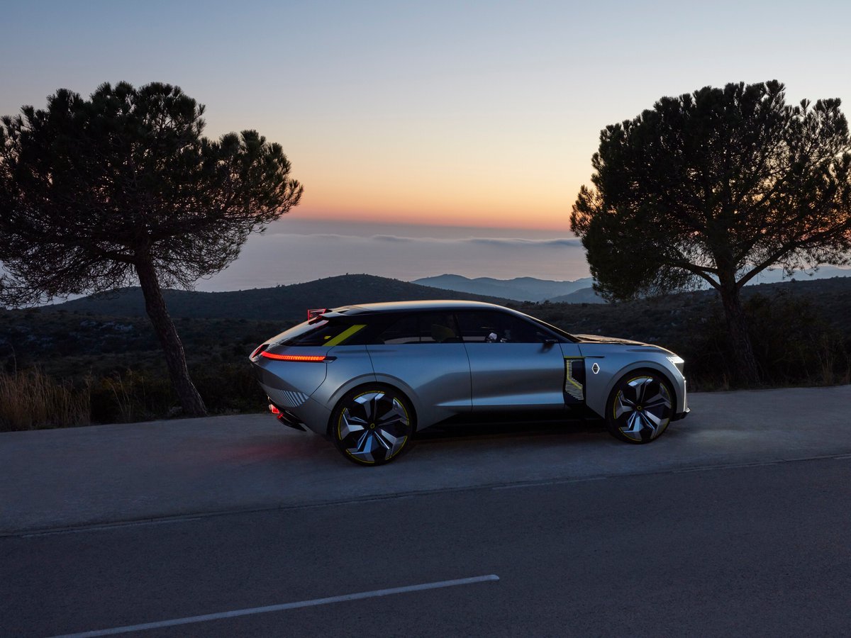 egenty's tweet photo. #ExpandYourViews avec le concept #RenaultMORPHOZ : un véhicule électrique partageable et surtout modulaire, pour aller plus loin et repousser les limites.
Toutes les infos dans le dossier de presse interactif online 🔽
https://t.co/gpEB5hcYP8 https://t.co/FZZcmVlLq3