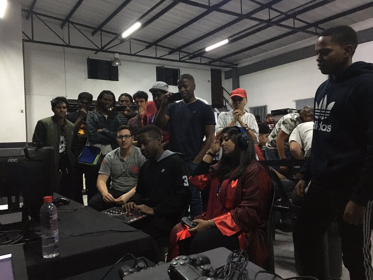 JHBFGC's tweet photo. Emotions running high in the Tekken 7 grand finals betweeen IronFist & BigDaddyMike. #UltimateFightNight https://t.co/vBNRLckeYT