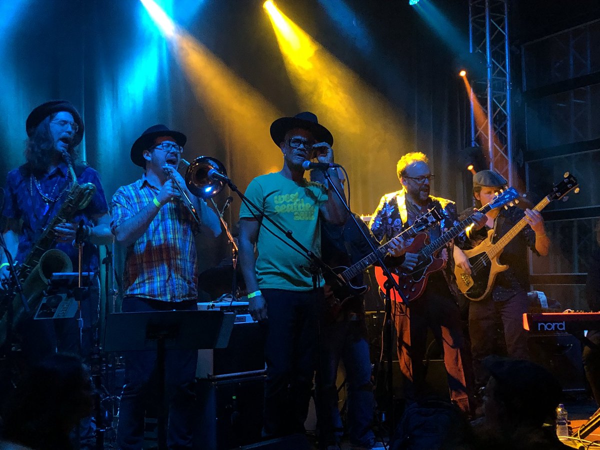 b3dahlia's tweet photo. Fat Tuesday was off the charts fun! Huge shout outs to @Polyrhythmics and @NectarLounge for inviting @west_soul to join the festivities!
The band is back at @ParliamentWSea this week for #FirstThursday No.27!
#RareFunkGrooves
#digitwhileitshappening
#ThePulsations
#SeattleFunk https://t.co/DzGEYNdkLe