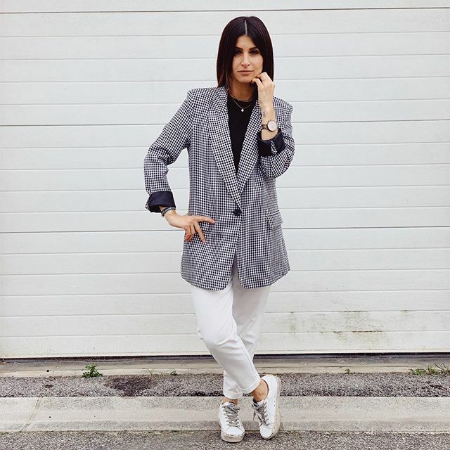juupss13's tweet photo. Nouvelle semaine, par ici ça sera celle du changement... affaire à suivre ! 
#ootd#fashionblog #blogger #style #haul #lookoftheday #wiwt #inspo #outfitpost #fashionblogger #ootdshare #whatiwore #outfit#fashionblogger #ootdshare #whatiwore #outfitideas #l… https://t.co/4964qhj2E9 https://t.co/fkmw0ojHfk