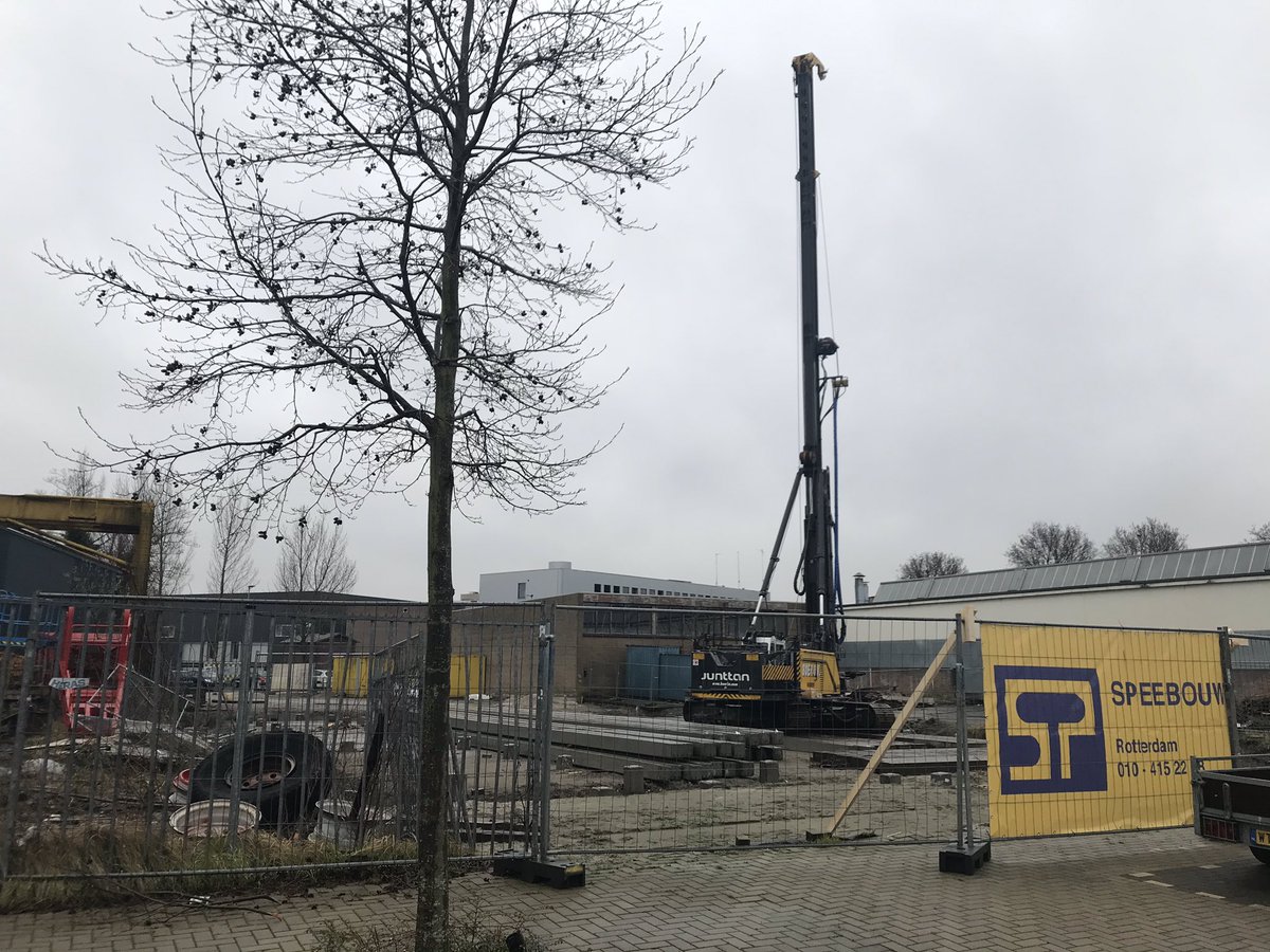 Er wordt geheid in de ‘s-Gravelandsepolder! Nieuwbouw voor Machinefabriek AGK <a href="/sezergozel/">gz.sz</a> <a href="/innovatie/">innovatie</a> <a href="/ambacht/">Ambacht</a> @fijnmechanica