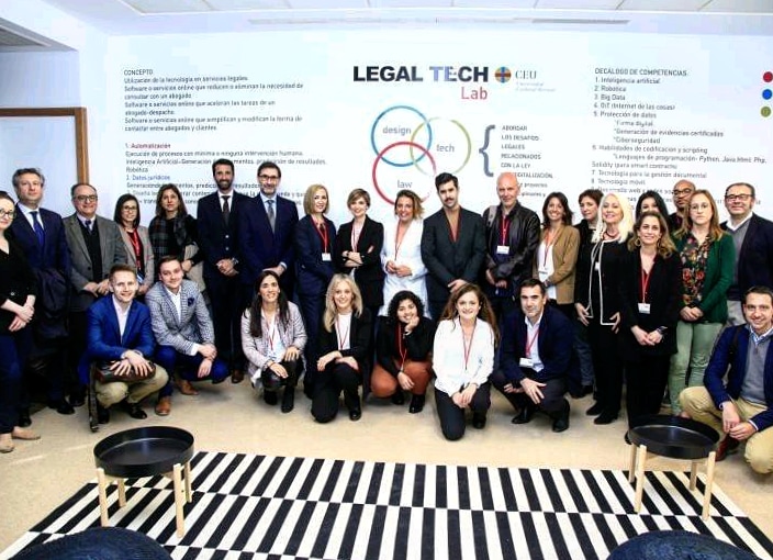 SaraMolinaPT's tweet photo. Thanks four your invitation it was be an honour to be part of this event with the inauguration of the #legaltechlab @uchceu https://t.co/PUGJbAZ4vb