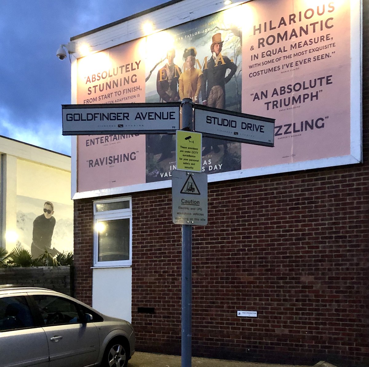 DaveRossiter's tweet photo. Yesterday I walked down Goldfinger Avenue on the Pinewood Studios lot. There to watch 1917. Great movie. Great experience. https://t.co/EKPUnG1Pl8