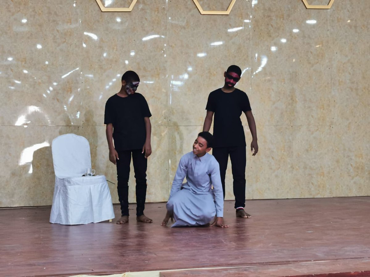 تقييم مسرحية كن مع الله يكن معك لمدرسة معولة بن شمس ضمن #أيام_المسرح_المدرسي_تعليمية_جنوب_الباطنة