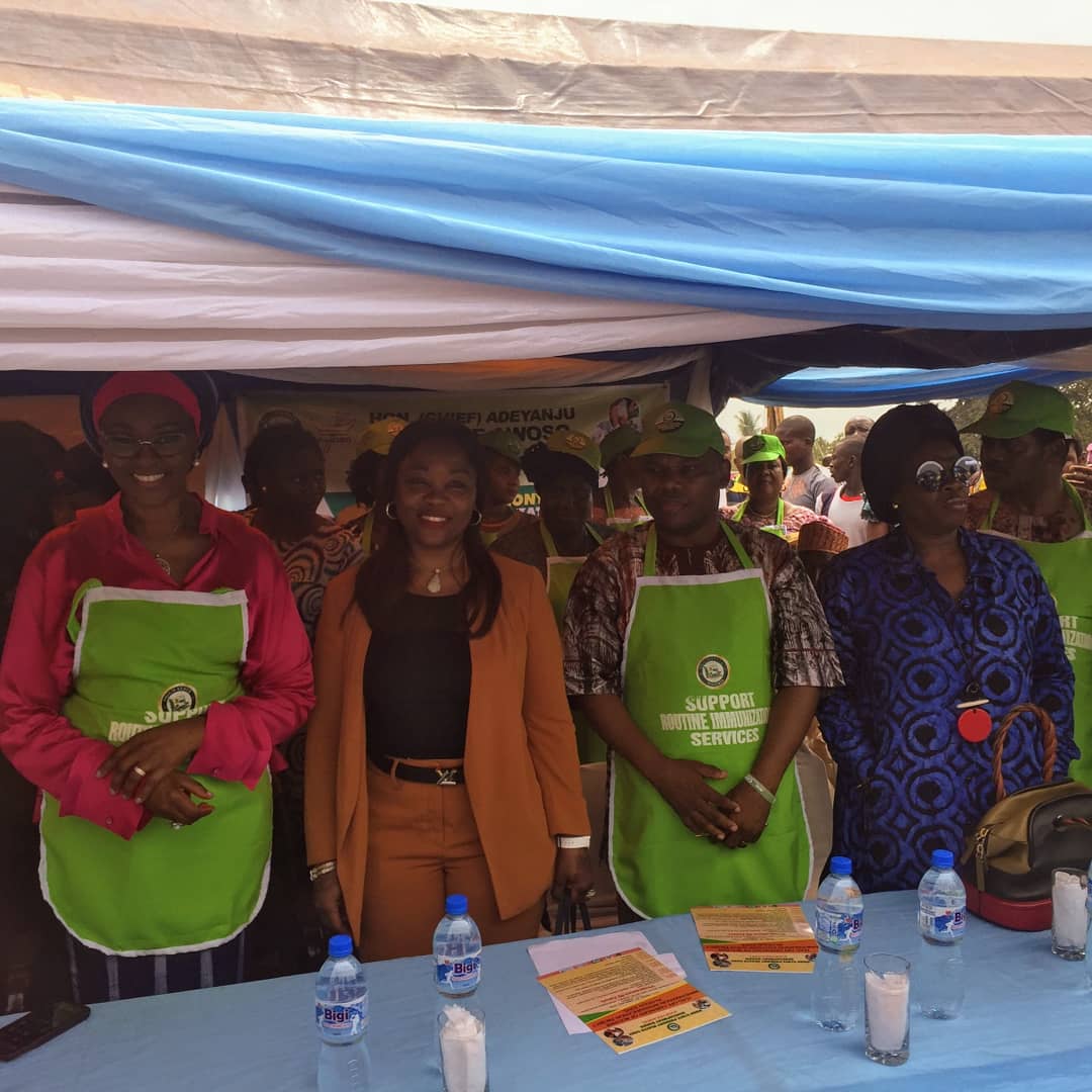 hon_page's tweet photo. At the Ogun State Primary Health Care Development Board Flag Off ceremony of Routine Immunization Intensification Project in Ogun State by her Excellency, Mrs Bamidele Abiodun on Friday 28th, February, 2020.
Venue: Primary Health Care Center, Igbogila, Yewa North, Ogun State. https://t.co/KYvJg9rBEw