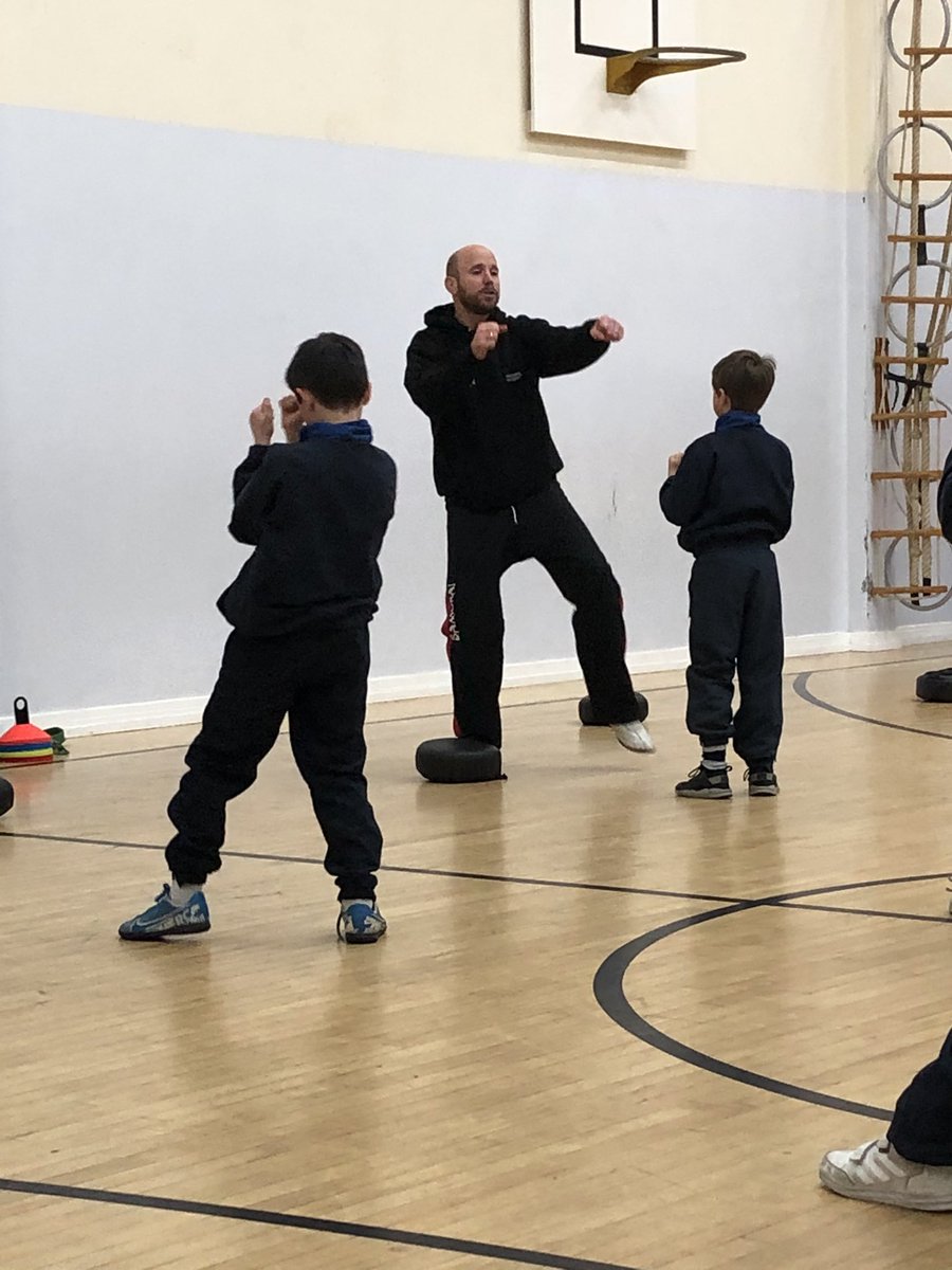 DLSjsy's tweet photo. Matthew Collins from Samurai Fitness club introducing our new martial arts morning fitness club! #DLSConfident #DLSExtraCurricular #DLSPrimary https://t.co/BgKvnGlhTi