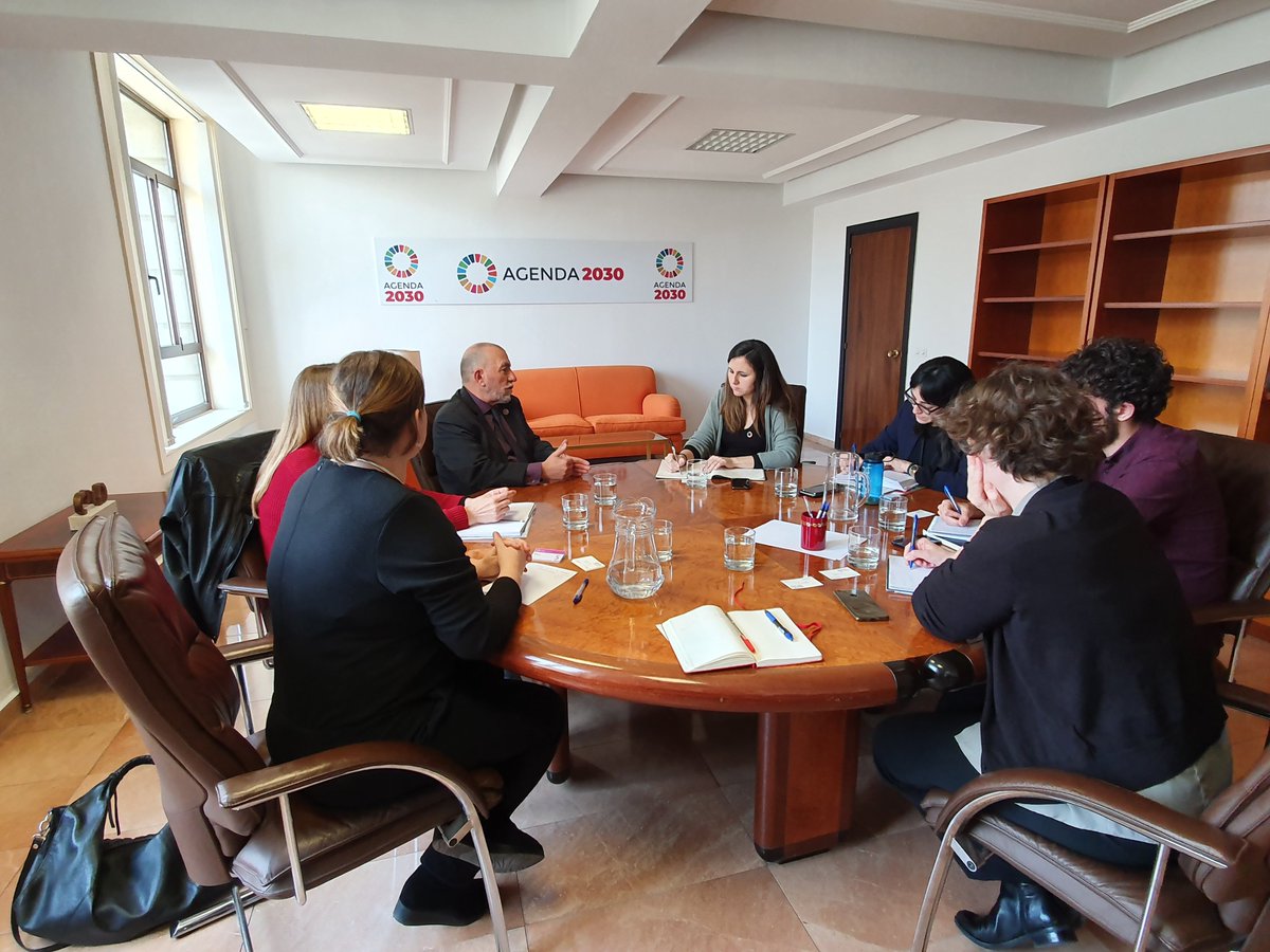 Agenda2030Gob's tweet photo. El trabajo decente es un objetivo fundamental de la Agenda 2030 y pensamos que es primordial lograr unas relaciones laborales justas para todos.

Por eso nos hemos reunido con @OIT_ES, con quienes compartimos preocupación por, entre otras cosas, la situación de los autónomos. https://t.co/aFDVIOkADG